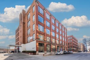 Relief-Mental-Health-West-Loop-Exterior-1